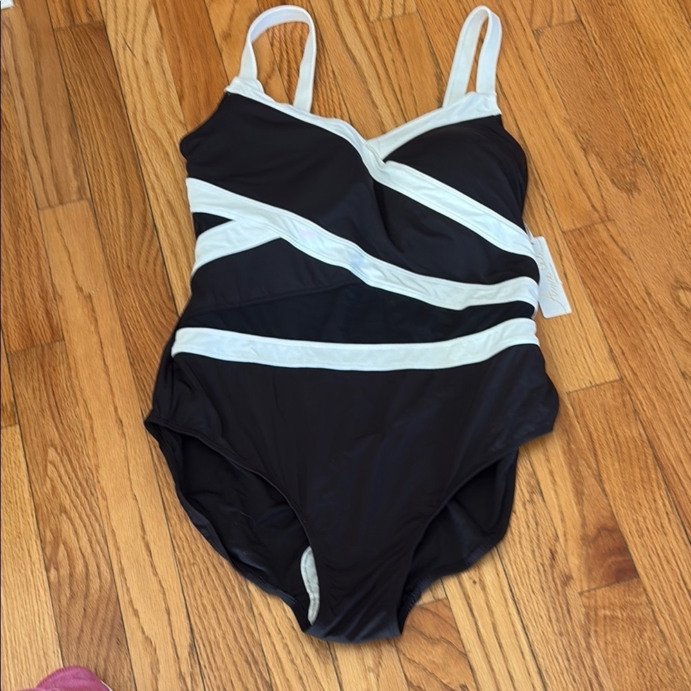 Anne Cole Black and White One Piece Swimsuit with Geometric Stripes